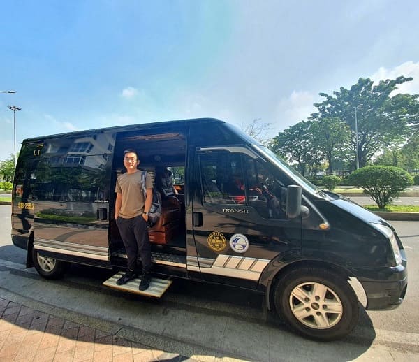 thuê Limousine 9 chỗ